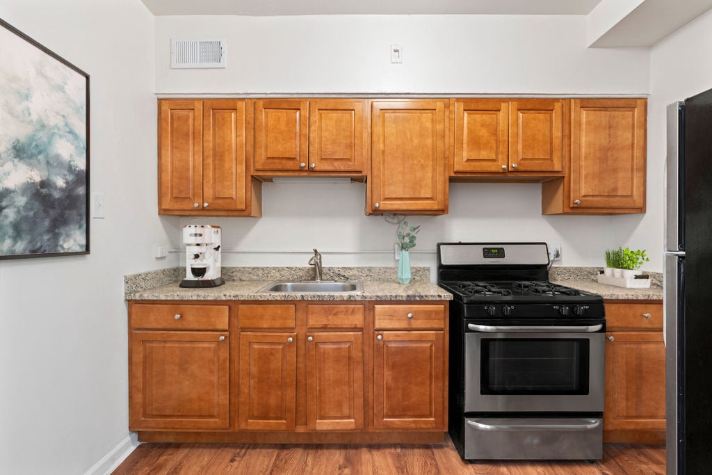 6230 N Kenmore Avenue - Photo 2