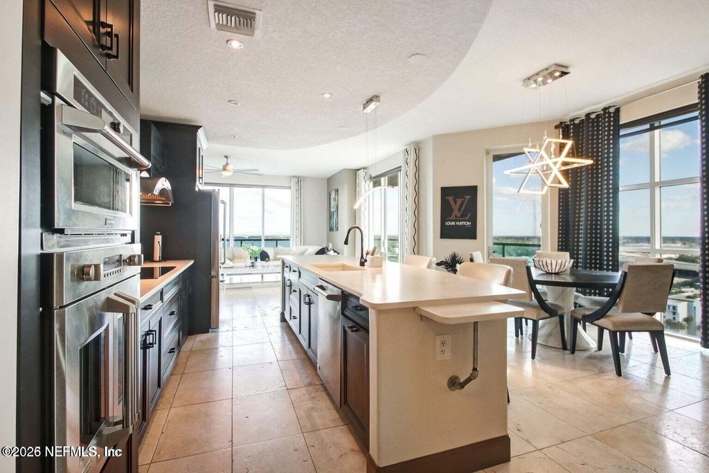 1431 Riverplace Boulevard - Photo 6