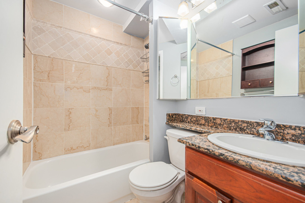 747 N Sedgwick Street - Photo 11