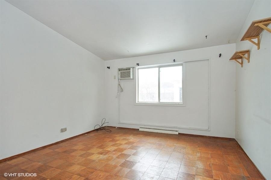 2205 Fulle Street - Photo 2
