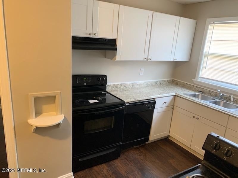 539 W 23rd Street - Photo 1