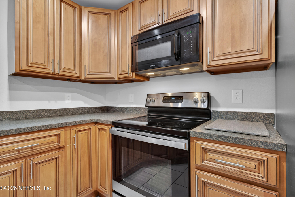 100 Ironwood Drive - Photo 8