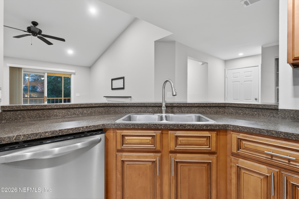 100 Ironwood Drive - Photo 9
