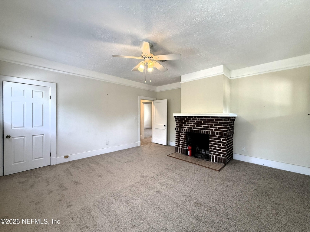 1329 Cherry Street - Photo 4