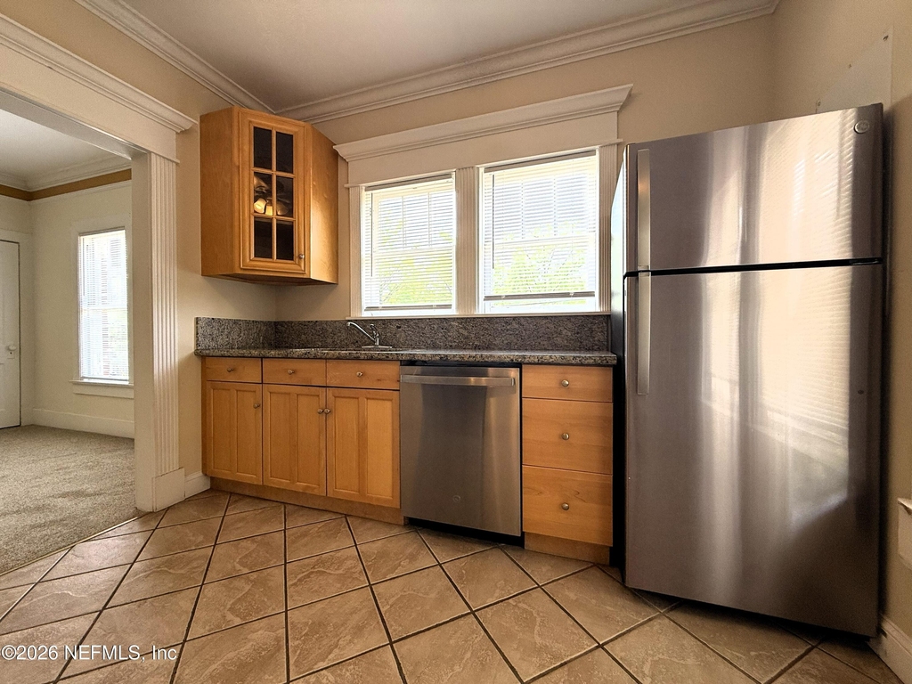 1329 Cherry Street - Photo 8