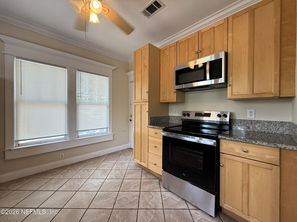 1329 Cherry Street - Photo 7