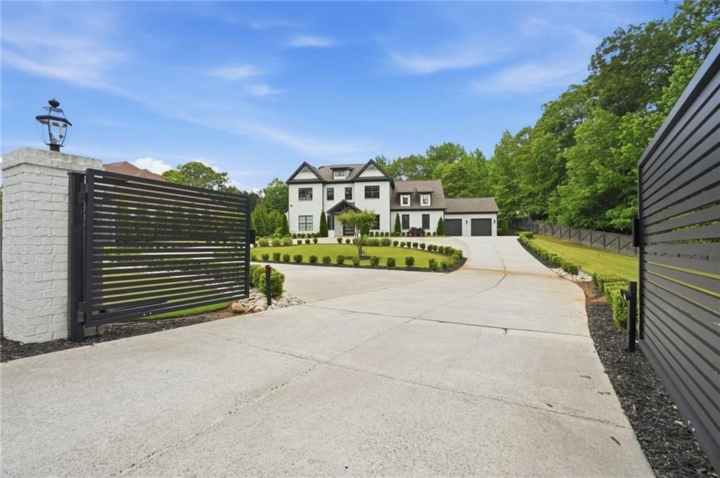 3020 Wallace Road - Photo 2