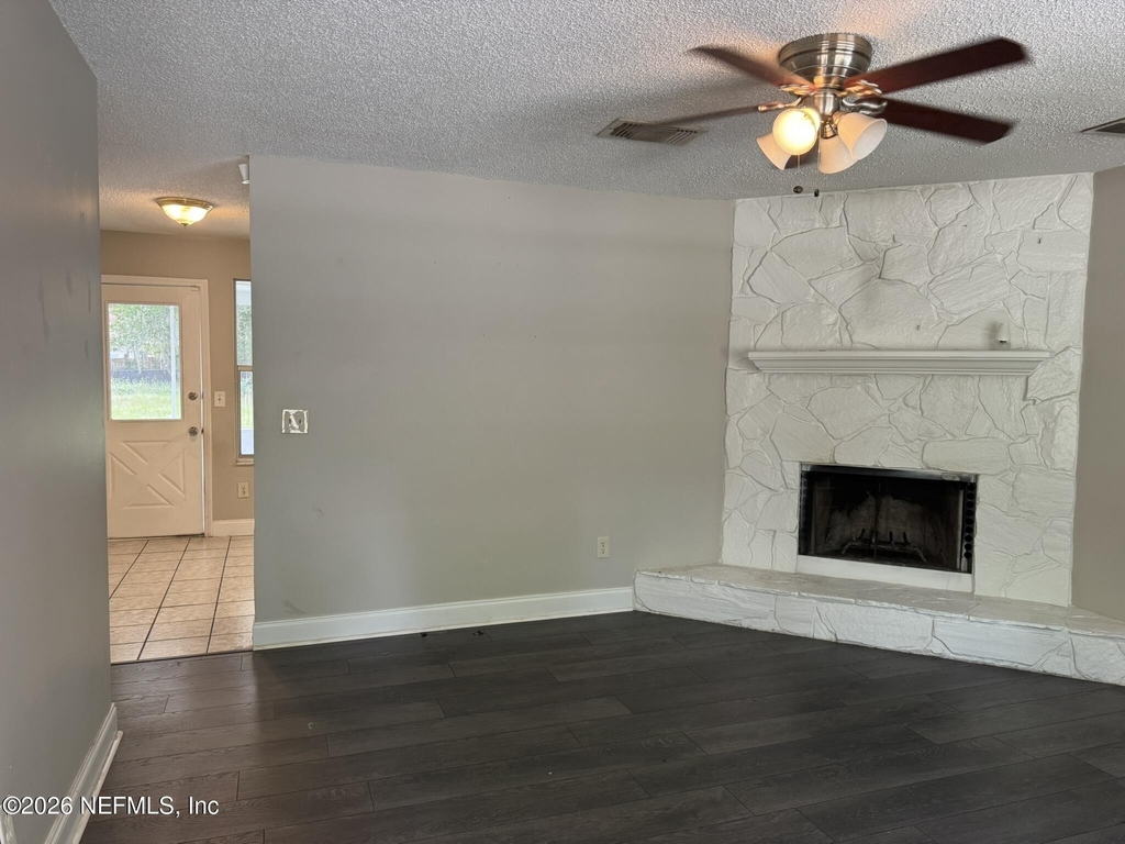 2120 Blair Road S - Photo 5