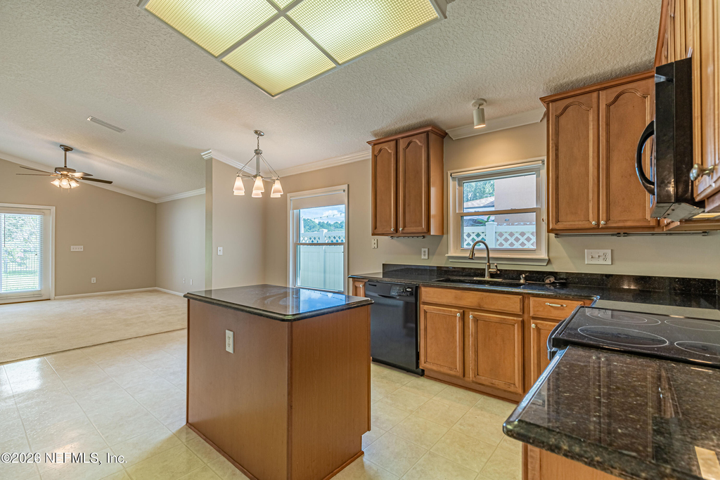 1136 Hyacinth Street - Photo 7