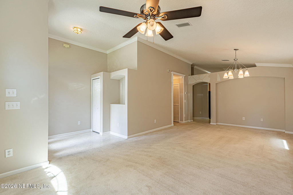 1136 Hyacinth Street - Photo 5