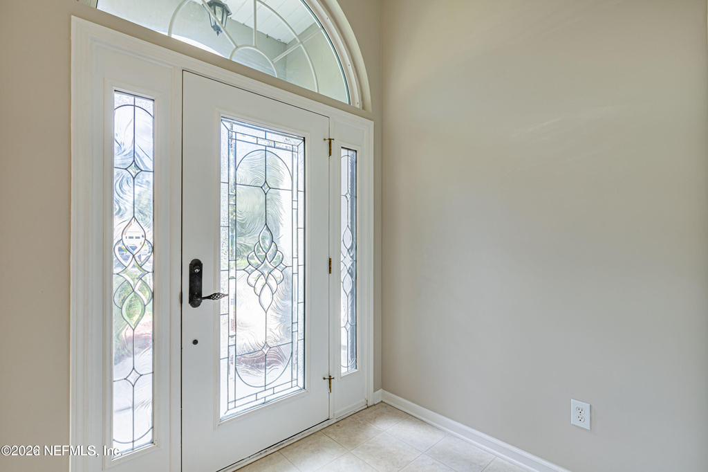 1136 Hyacinth Street - Photo 4