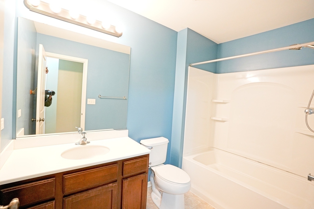 470 Grosvenor Lane - Photo 14