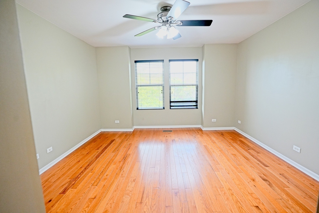 470 Grosvenor Lane - Photo 9