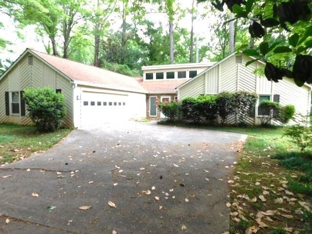 1710 Pine Road - Photo 0