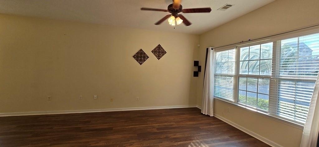 5472 Festival Av - Photo 6
