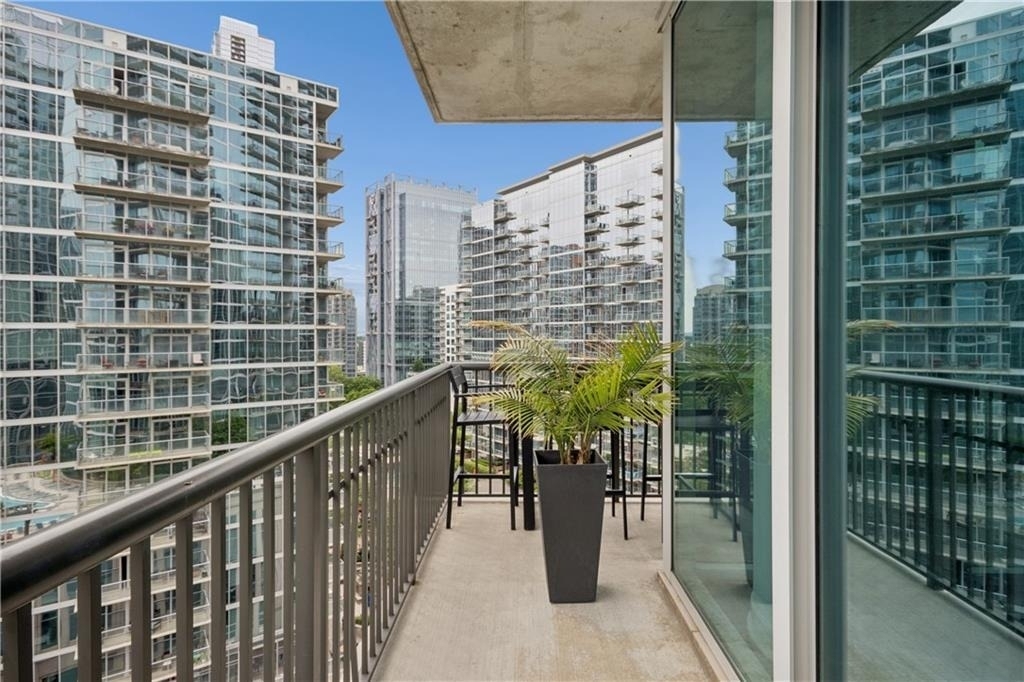 1080 Peachtree Street Ne - Photo 0