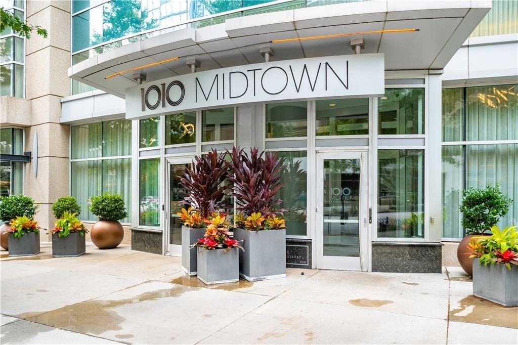 1080 Peachtree Street Ne - Photo 1