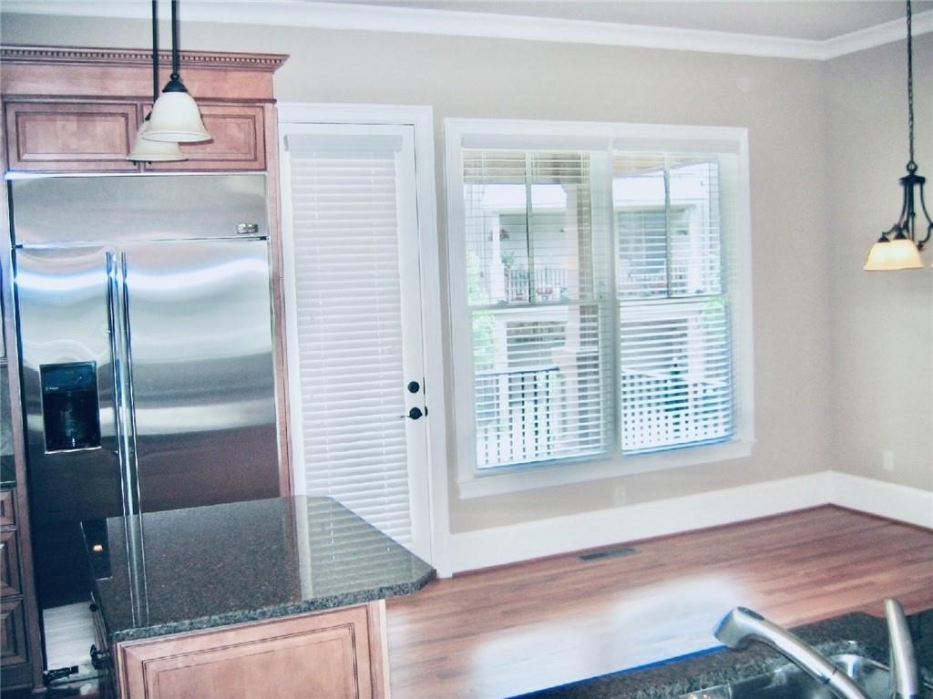 384 16th Street Nw - Photo 9