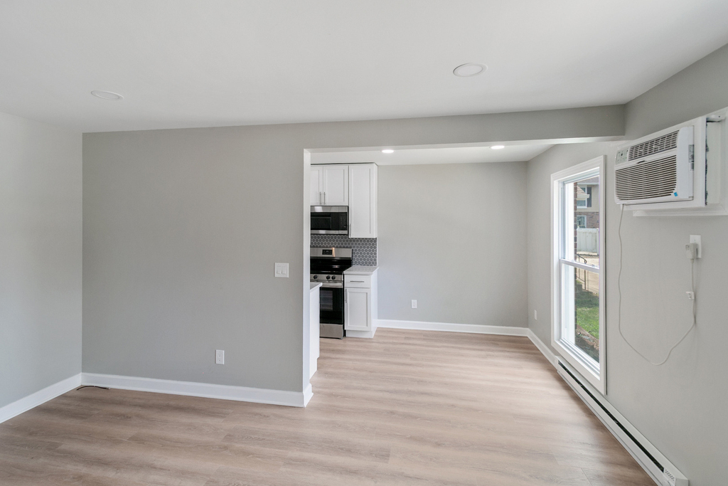 405 E Reed Street - Photo 5