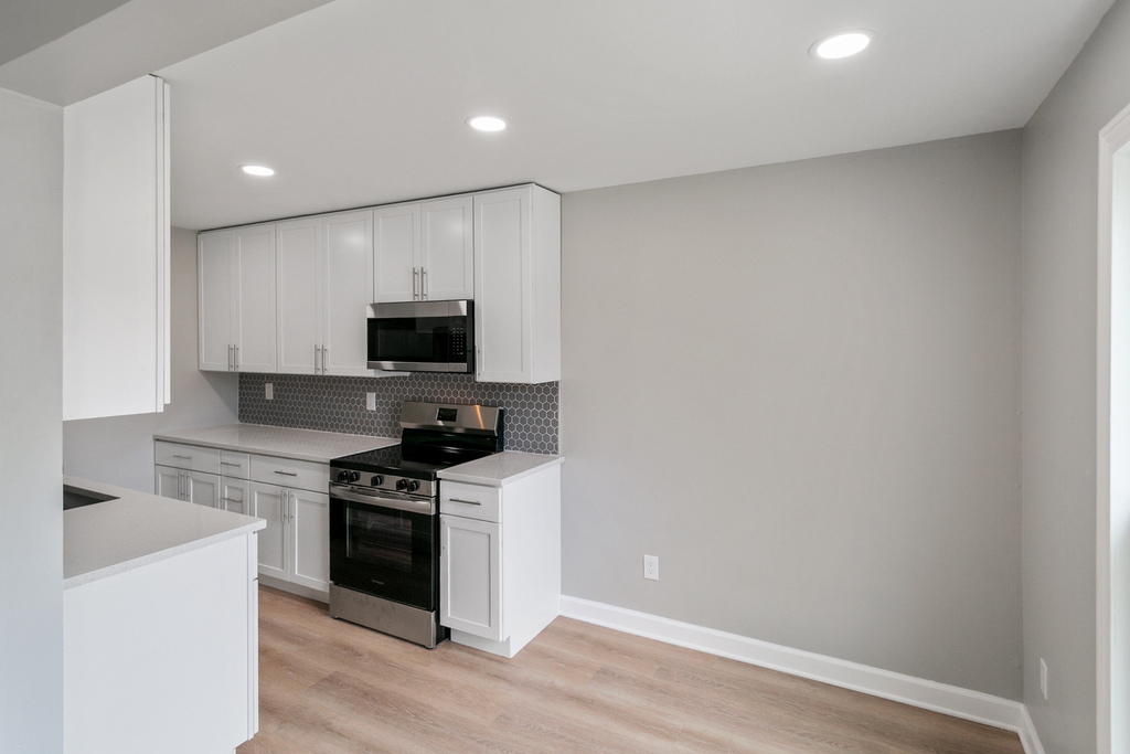 405 E Reed Street - Photo 4