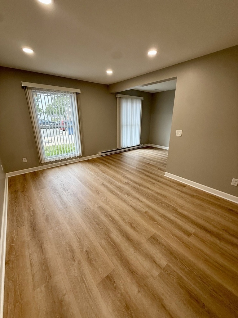 405 E Reed Street - Photo 3