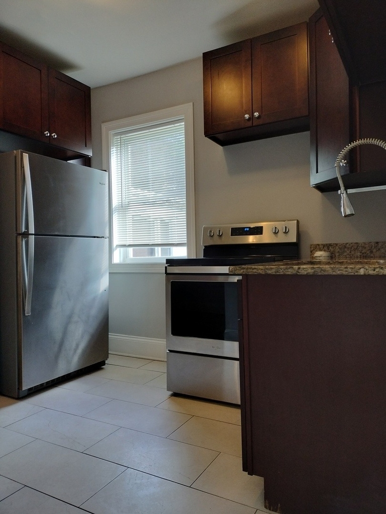 7408 S Eberhart Avenue - Photo 6