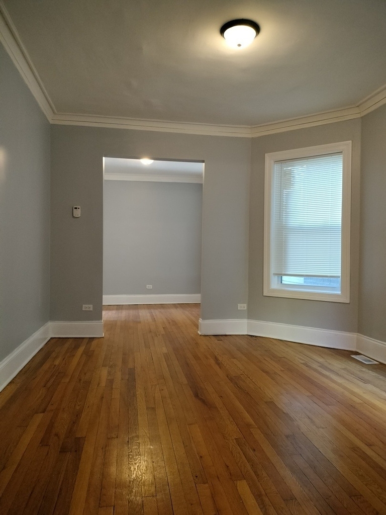 7408 S Eberhart Avenue - Photo 1