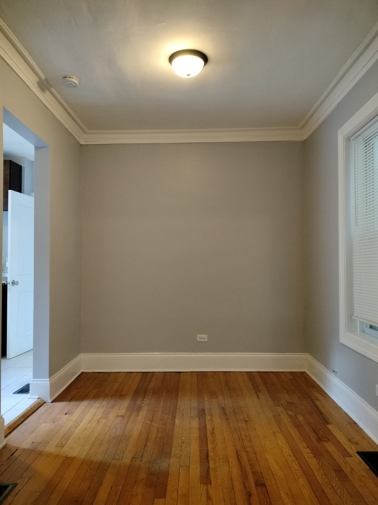 7408 S Eberhart Avenue - Photo 3