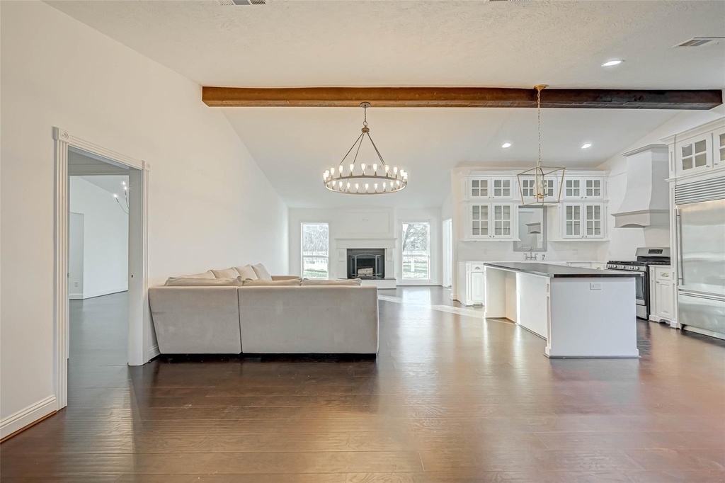 520 E Castle Harbour Drive - Photo 4