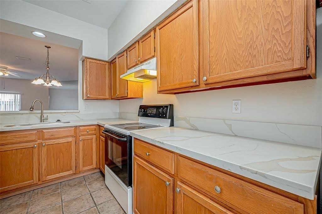 7729 Cambridge Street - Photo 15