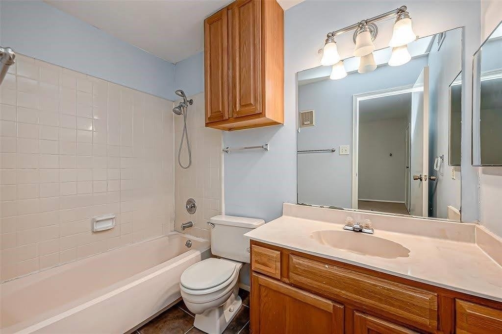 7729 Cambridge Street - Photo 6