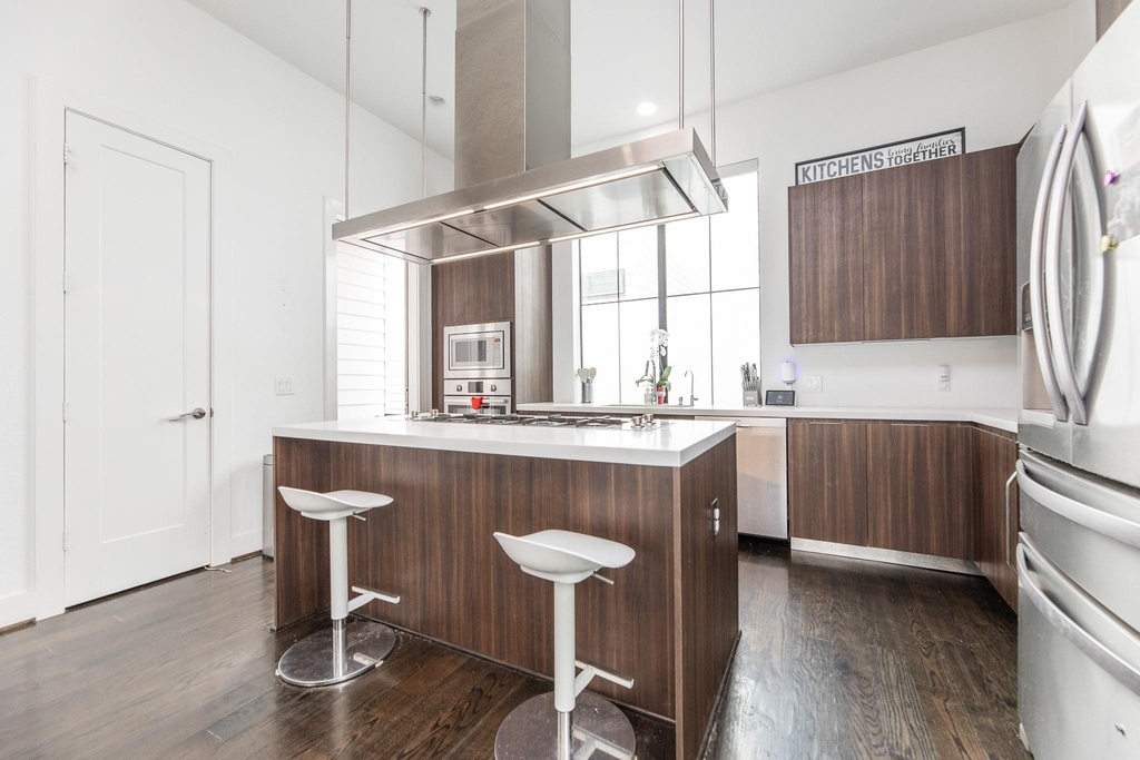 608 Middle Street - Photo 5