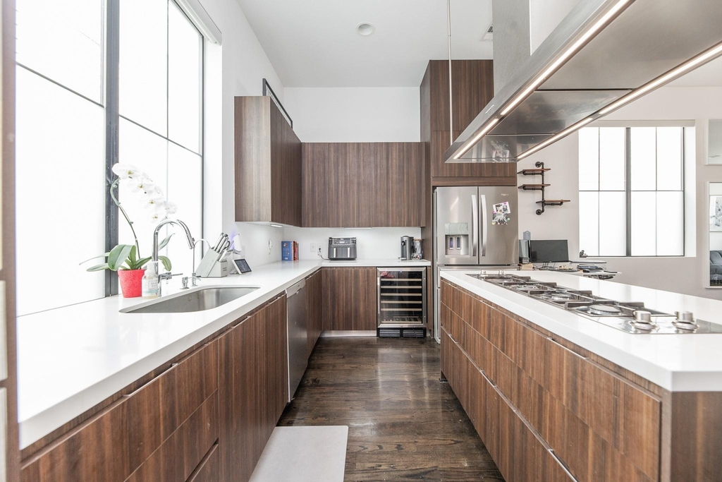608 Middle Street - Photo 1