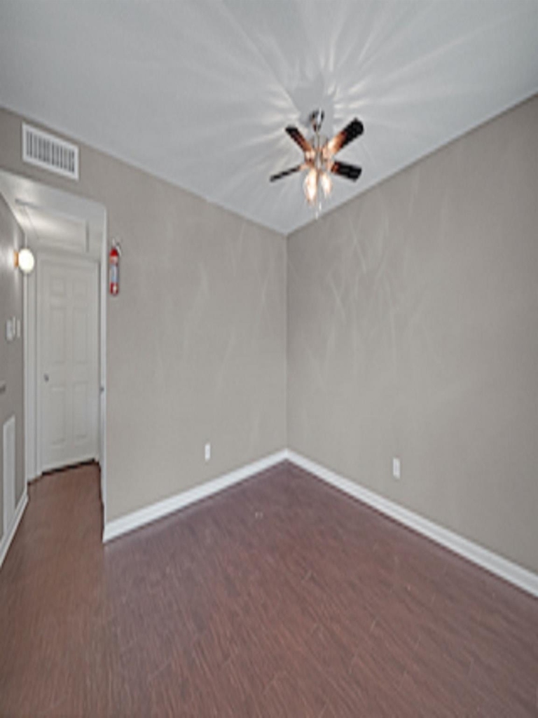 3031 Sumpter - Photo 11