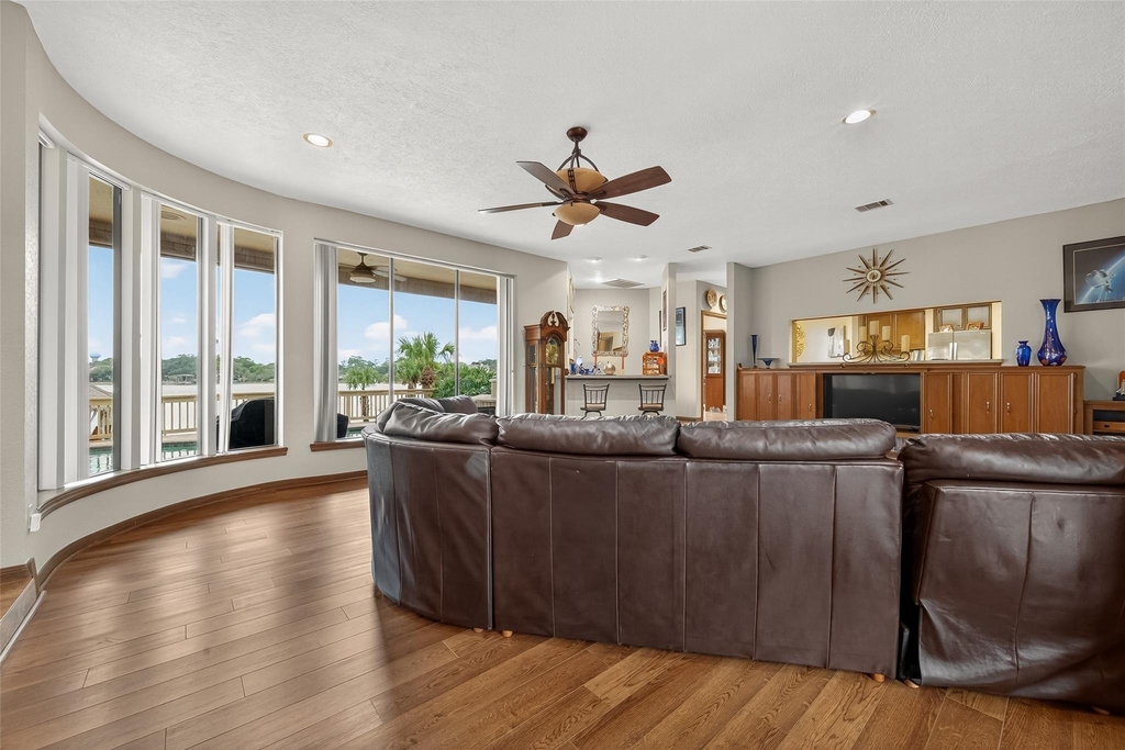 1623 Lake Arbor Drive - Photo 9
