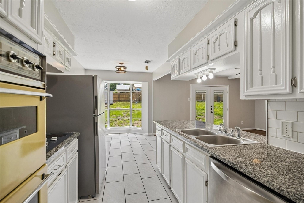 25114 Spring Ridge Drive - Photo 11