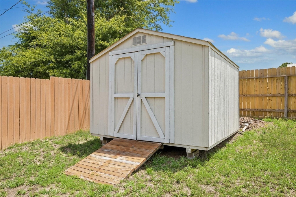 25114 Spring Ridge Drive - Photo 21