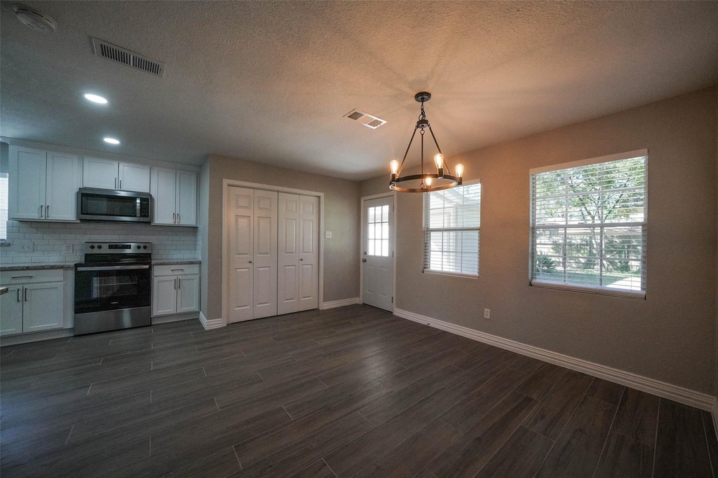 7818 Beaufort Drive - Photo 24