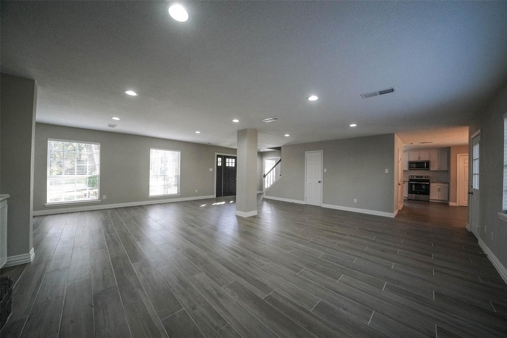 7818 Beaufort Drive - Photo 17