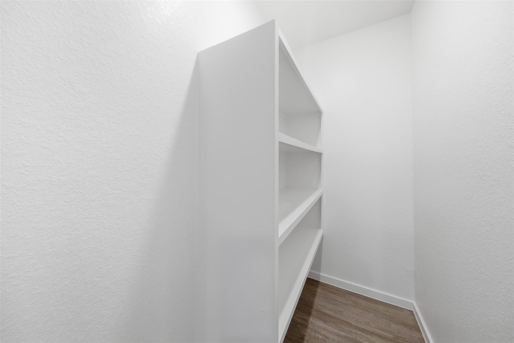 40810 Hawthorne Glades Street - Photo 27