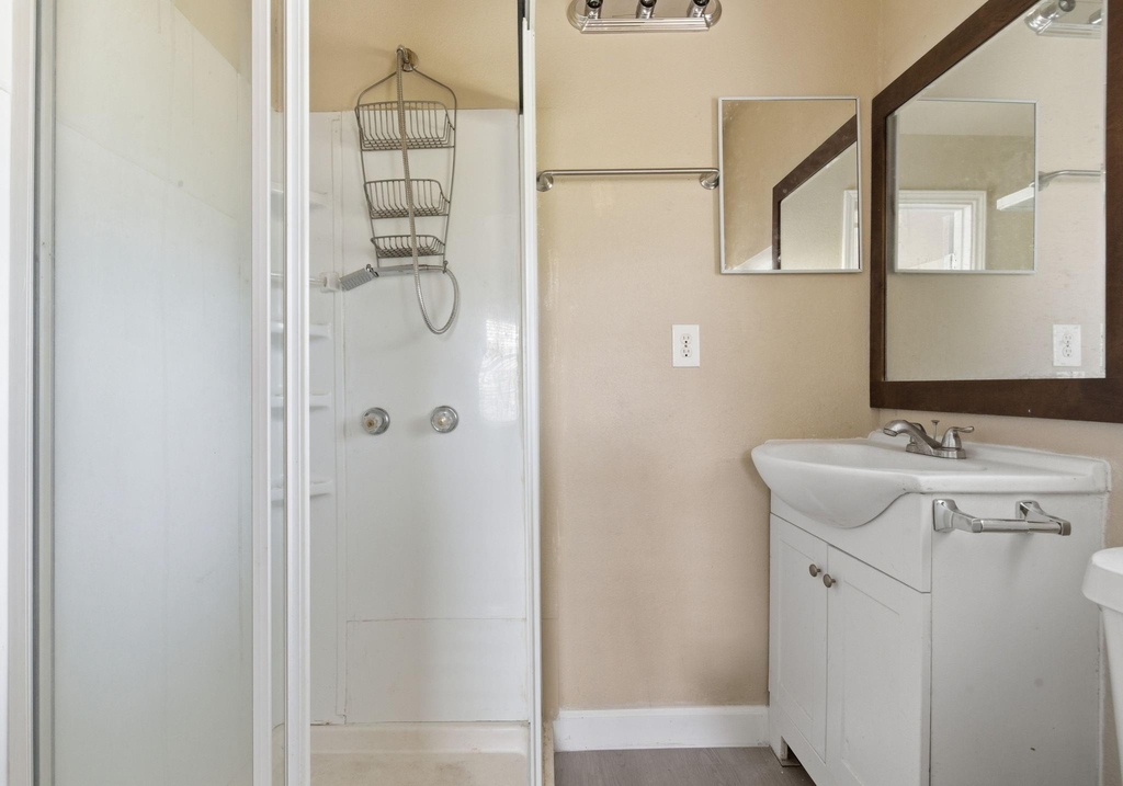 2411 Leffingwell Street - Photo 25