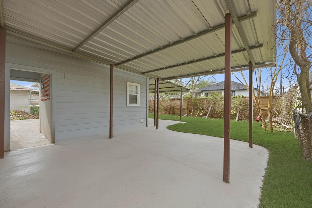 2411 Leffingwell Street - Photo 26