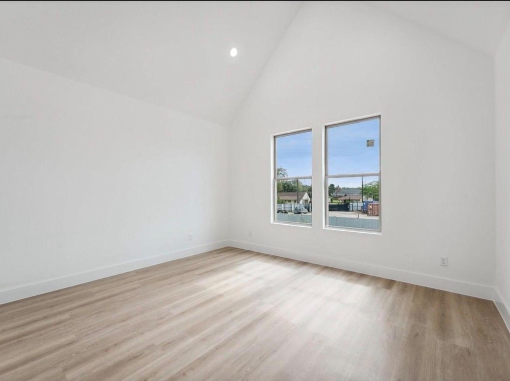 7416 Maxroy Street - Photo 13