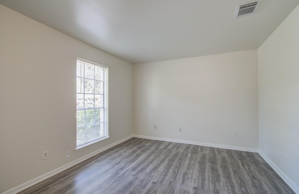 15611 La Casa Lane - Photo 4