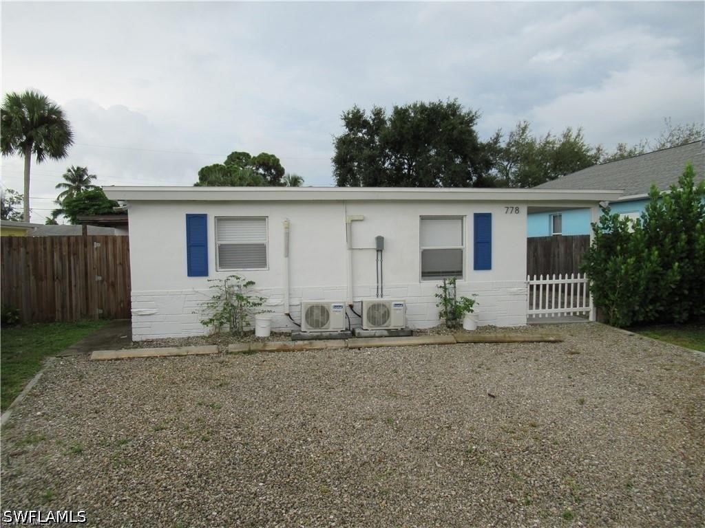 778 107th Avenue N - Photo 0