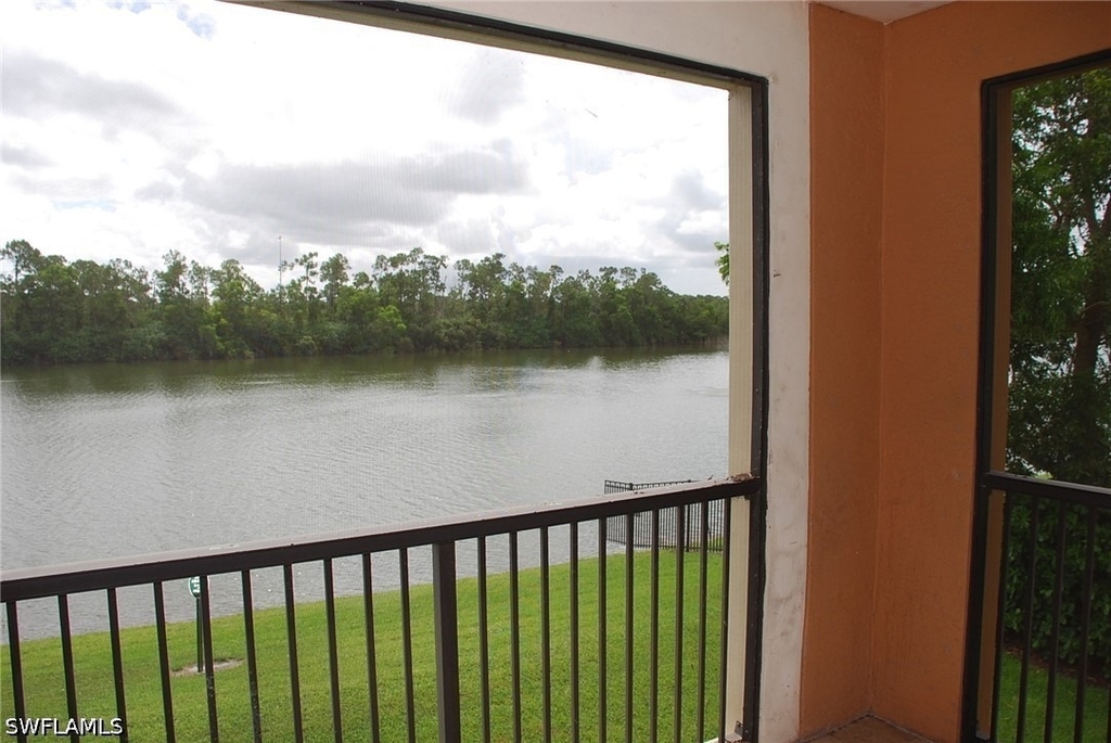 1130 Reserve Way - Photo 2