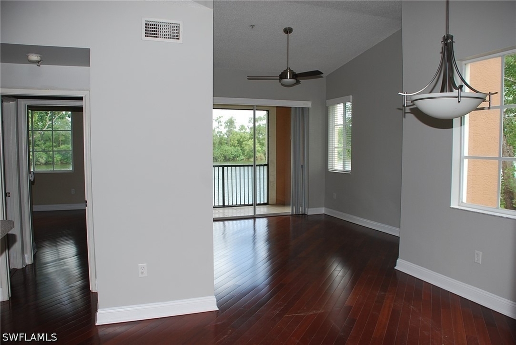 1130 Reserve Way - Photo 11