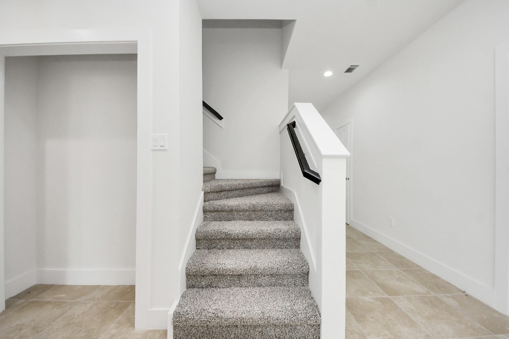1189 County Road 5100 - Photo 5