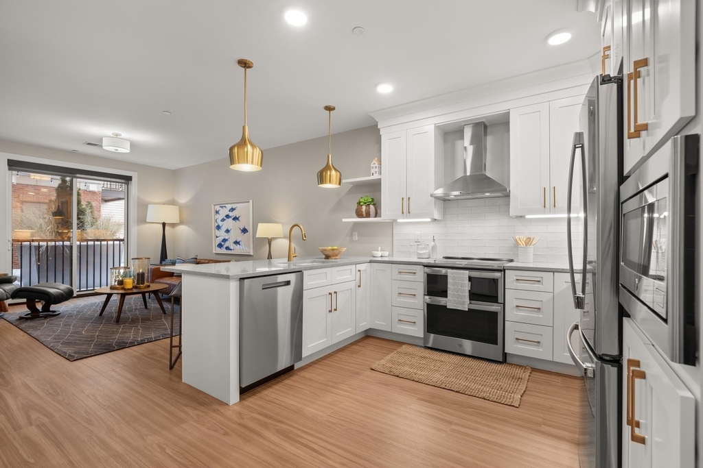 99 Foundry - Photo 2