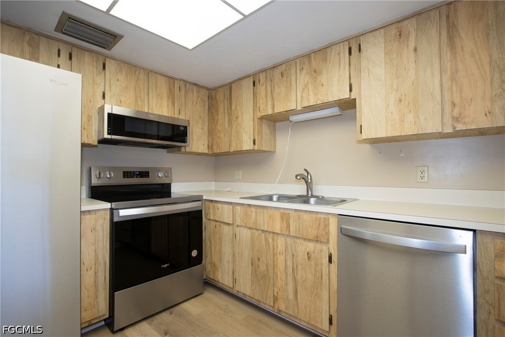 6142 Whiskey Creek Drive - Photo 8